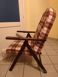 Sedia sdraio con imbottitura schienale regolabile