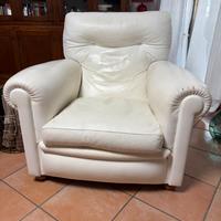 Poltrona in pelle bianca