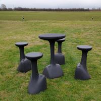 tavolo piu sgabelli design