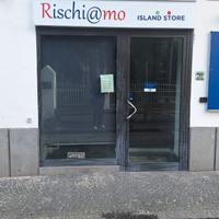 Negozio in pieno centro ad Ischia Porto