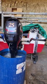 Barca motore e carrello