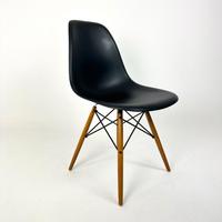 Sedia design Vitra DSW