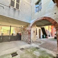 TERRATETTO DA RISTRUTTURARE IN ZONA CENTRALE A GRO