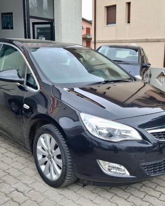 Opel Astra 1.4 Turbo 140CV 5 porte GPL Tech Cosmo
