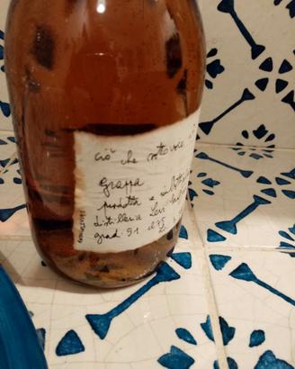 bottiglia grappa