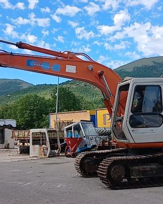 ESCAVATORE  FH 120
