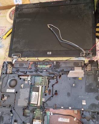 0786-PC Portatile HP Compaq 6730B
