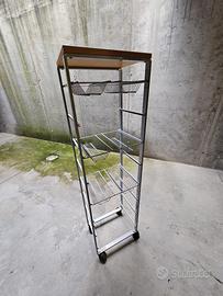 Carrello multiuso in metallo con ripiani estraibil