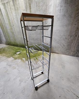 Carrello multiuso in metallo con ripiani estraibil