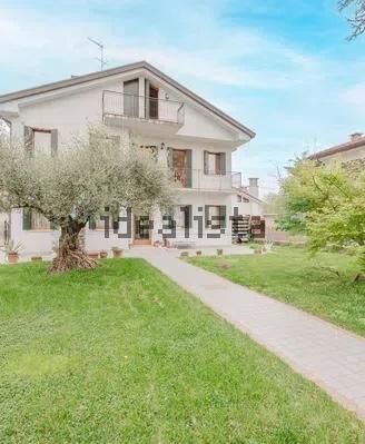 GAZZERA - Villa singola ristrutturata spaziosa