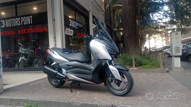 Yamaha X-Max 300