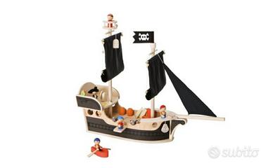 barca in legno dei pirati Sevi