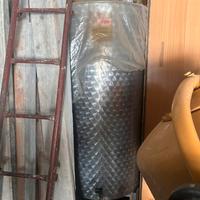 Torchio e cisterne del vino