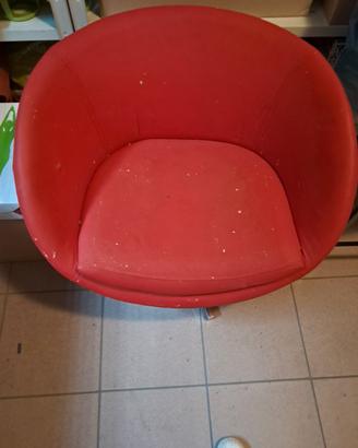 Poltrona girevole rossa
