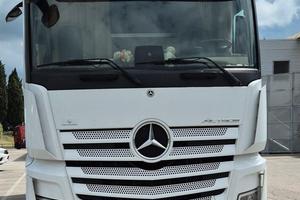 Mercedes Actros 2542