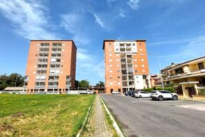 4 LOCALI A LATINA