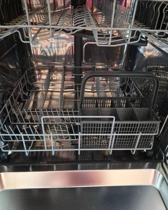 Lavastoviglie da incasso Electrolux 60cm EEA27200L