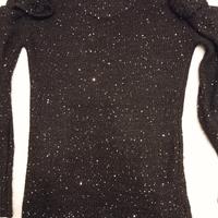 maglia donna con spalle scoperte e paillettes 
