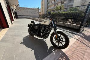 Harley Davidson 883