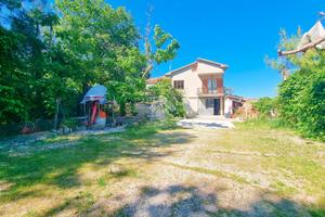 CASA INDIPENDENTE A BUCCHIANICO