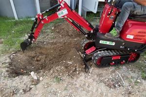 MiniEscavatore GIOR700PR Braccio Allungato 2 Benne