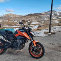KTM Duke 790