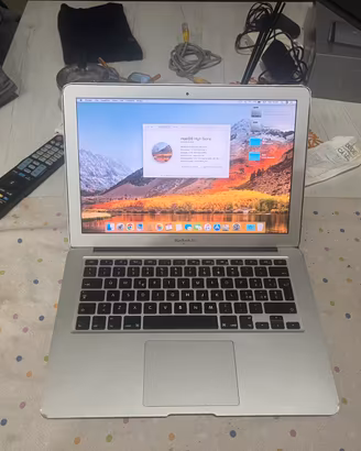 Macbook Air funzionante anche per ricambi