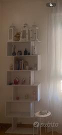 Libreria in legno bianca