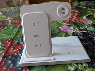 Caricatore wireless pieghevole 3 in 1