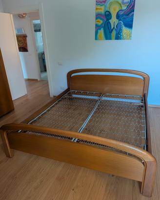 letto matrimoniale in legno con reti