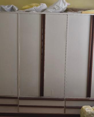 armadio bianco+ angoliera con sedia e specchio 