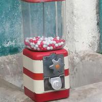 distributore caramelle vintage chewing gum anni 60