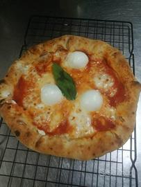 Pizzaiolo/aiuto cuoco