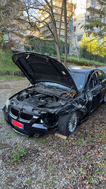 BMW 318i 2008 incidentata