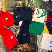 Stock vestiti nike originali per bambino