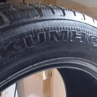 2 PNEUMATICI KUMHO  215.55.R18 con solo  500km 