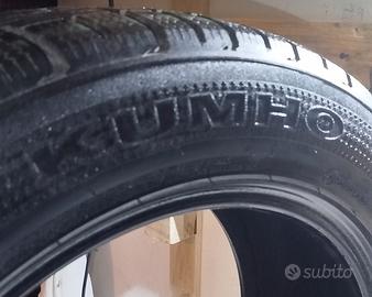 2 PNEUMATICI KUMHO  215.55.R18 con solo  500km 