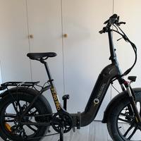 Bicicletta elettrica pieghevole