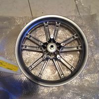 Cerchio anteriore Beverly 500