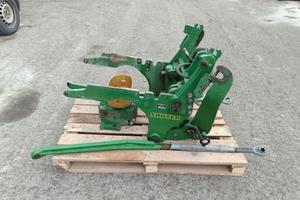 sollevatore anteriore e PTO per trattore John Deer