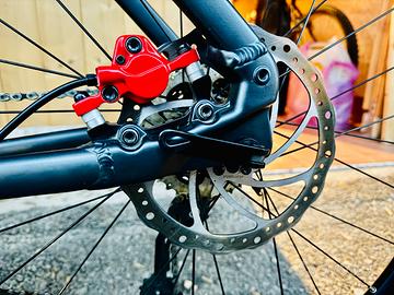 Bici mtb nuova 3 mesi freni disco idraulici
