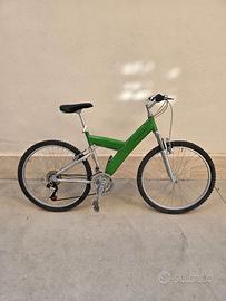 Bici Pininfarina con cambio shimano al volante