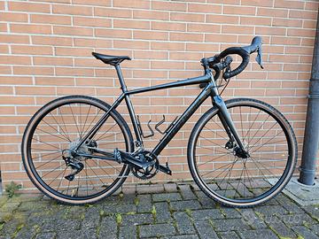 Bicicletta Gravel Cannondale Topstone 105