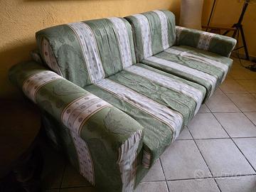 divano letto come nuovo