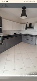 cucina completa di elettrodomestici 