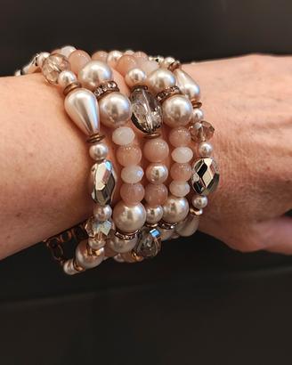 Bracciale con perle di vetro 