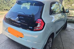 Twingo elettrica 2021