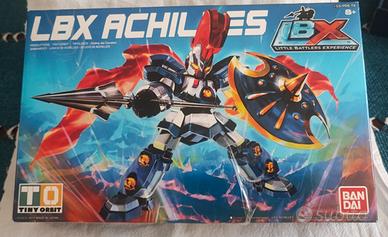 LBX Achilles e Odino action figures Bandai 
