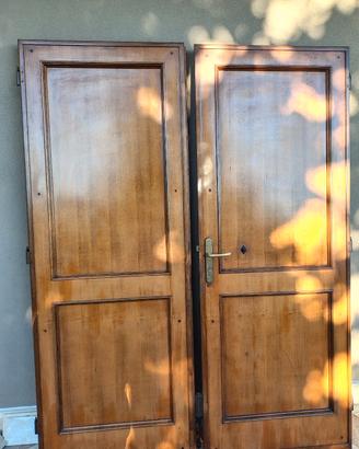 Portone in legno