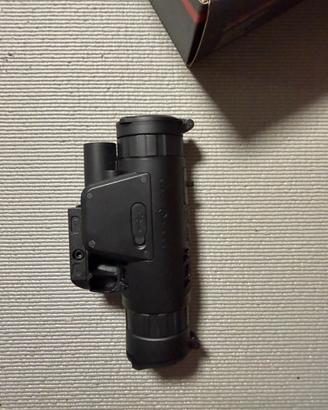 Visore notturno  + torcia IR